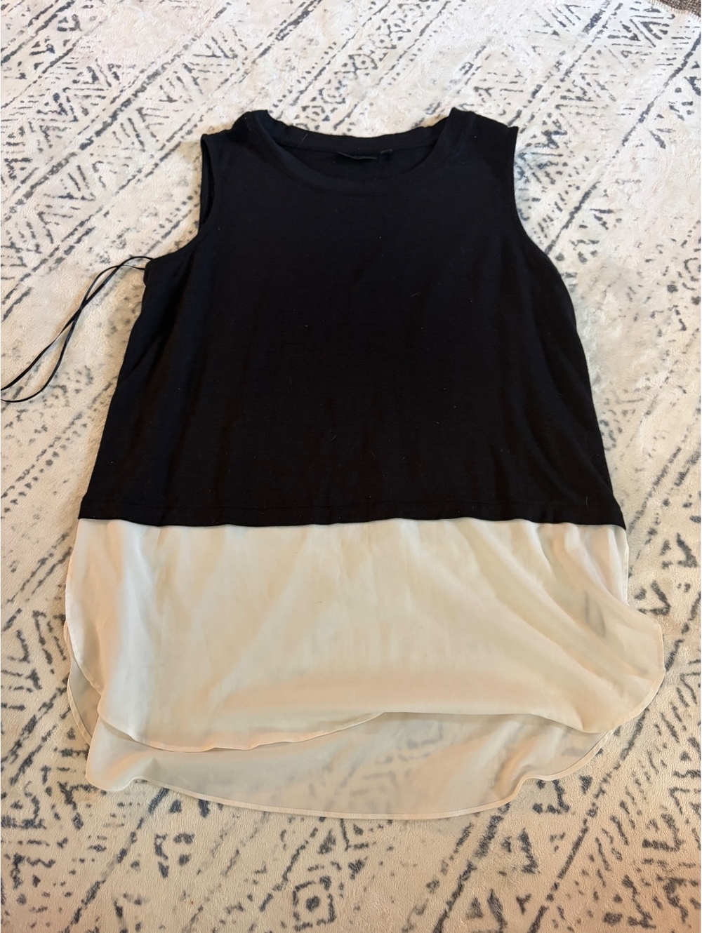 APT 9 Sleeveless Black and Cream Layered Top, Size Large